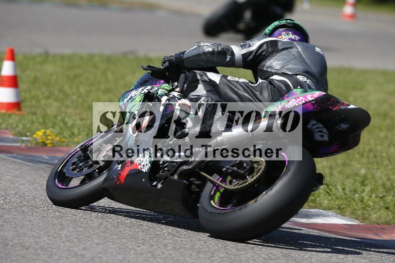 /Archiv-2024/29 12.06.2024 MOTO.CH Track Day ADR/Gruppe blau/114